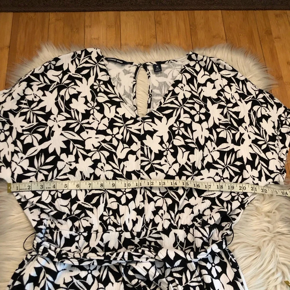 Lands End Gauze Crinkle Floral Black White Wide Leg Jumpsuit size M (10/12)